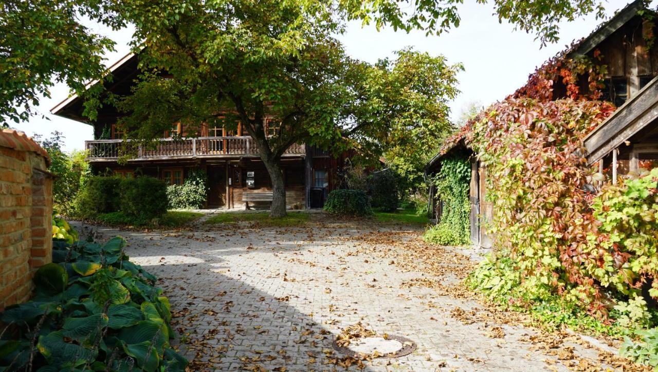 Das Neukirchen Inn Neuburg am Inn ภายนอก รูปภาพ